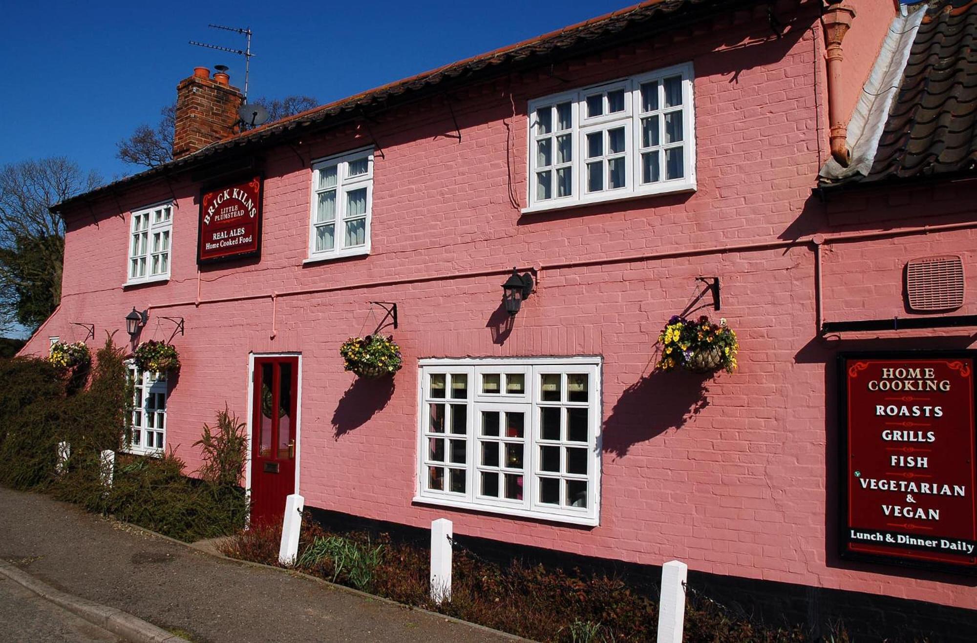 Hotel The Brick Kilns Salhouse Exterior foto